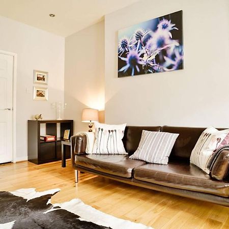 Joivy Bright Royal Mile Apartment Edinburgh Ngoại thất bức ảnh