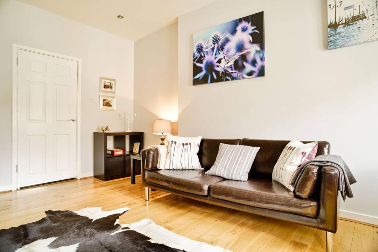 Joivy Bright Royal Mile Apartment Edinburgh Ngoại thất bức ảnh